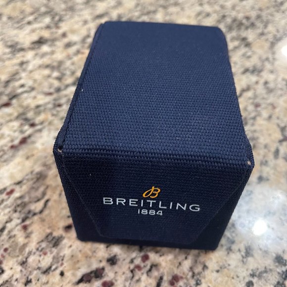 Breitling Avenger Chronograph 45 Night Mission - Picture 4 of 4